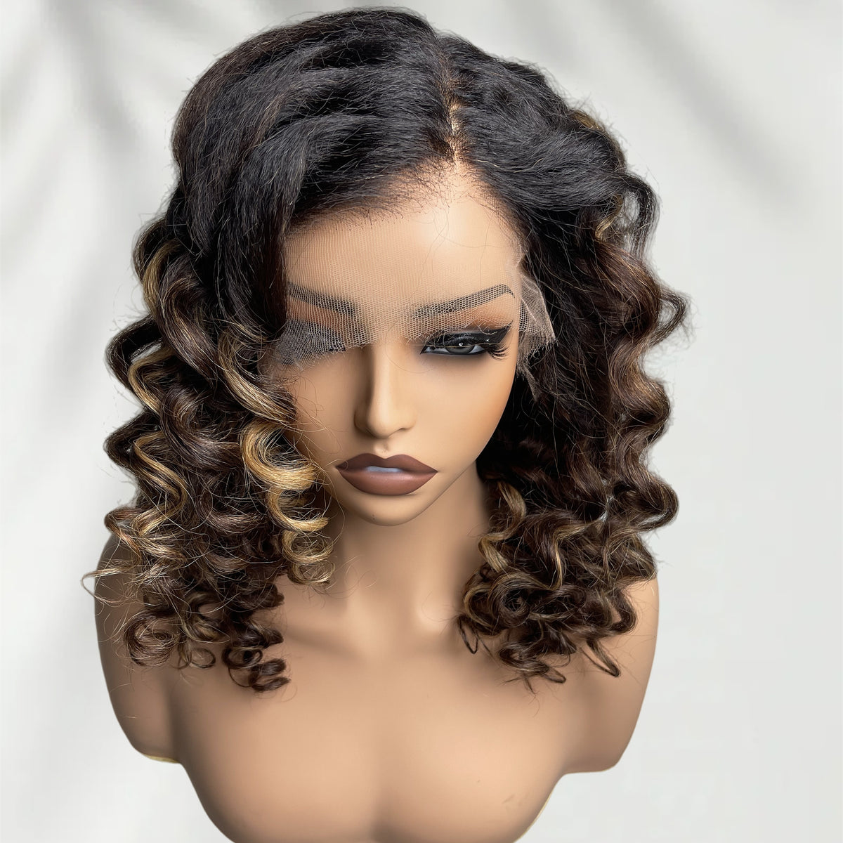 PreCut Lace 360 HD Lace Front Invisi-Strap Wig Kinky Loose Highlights